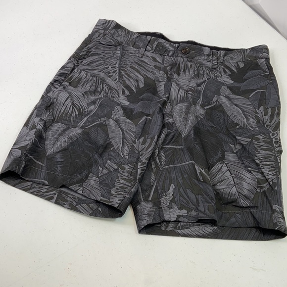 New Michael Kors Palm Tree Graphic Shorts - Men’s Size 30 - Picture 6 of 7